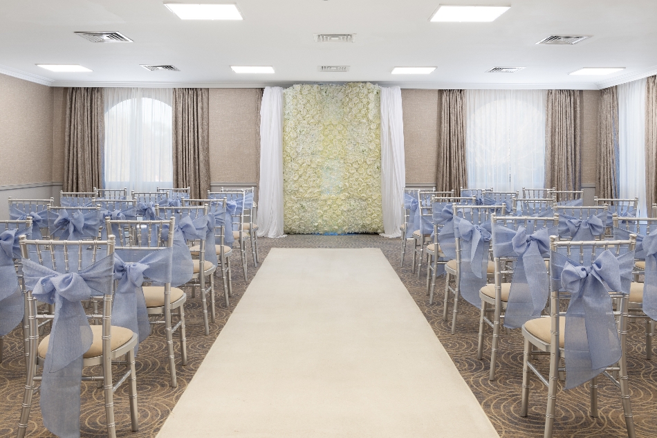 Gallery image 4: hilton-cobham