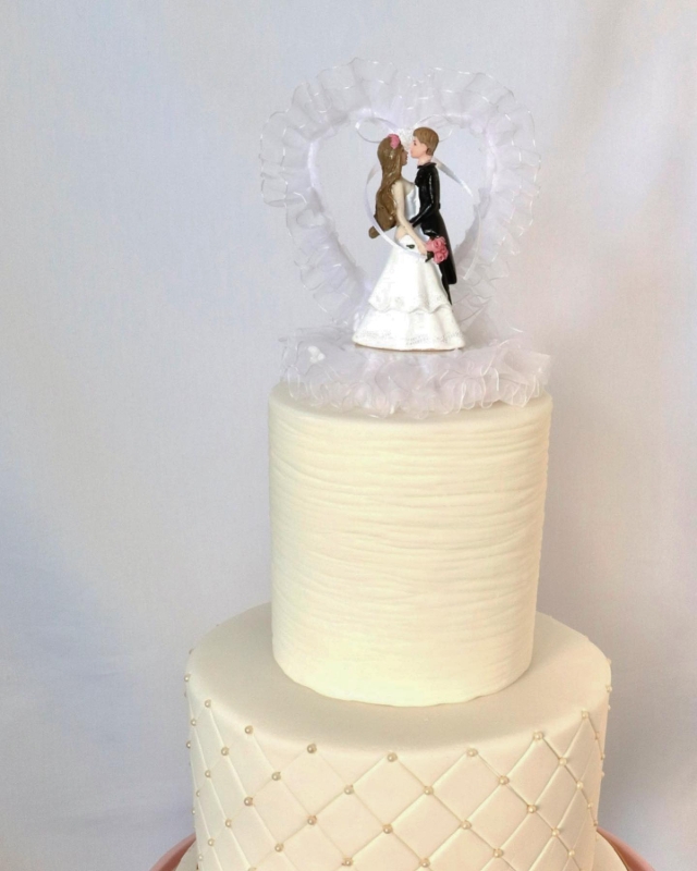 Gallery image 2: debbies-bakehut