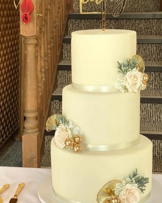 Gallery image 9: debbies-bakehut