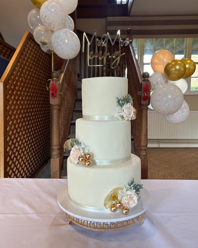 Gallery image 10: debbies-bakehut
