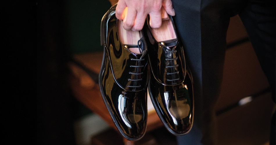 Gallery image 2: loake