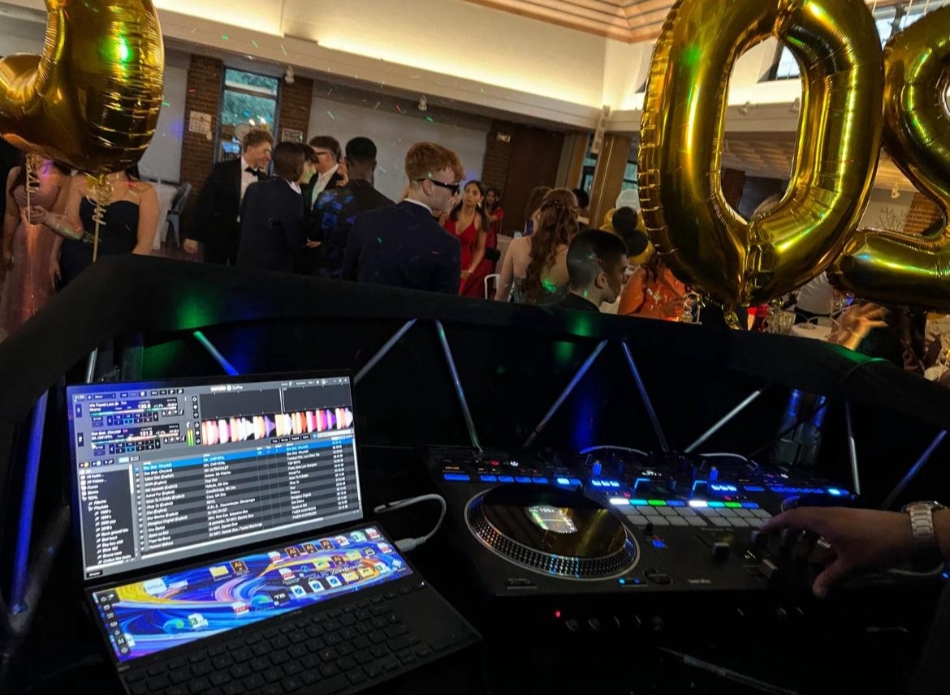 Gallery image 8: sweetly-done-djs