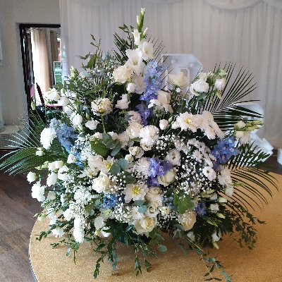 How to incorporate Pantone’s colour of the year into your flowers