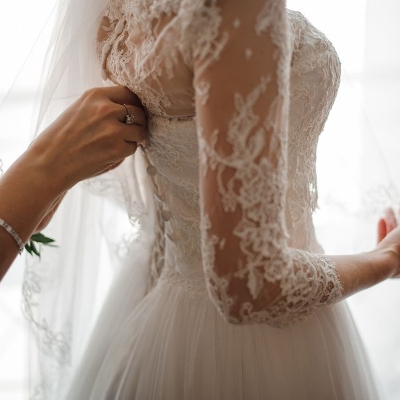 Ivory Belle Wedding Gowns is offering a wedding gown hire service