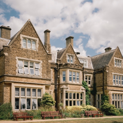 Hartsfield Manor is hosting a wedding fair on Sunday 15th May