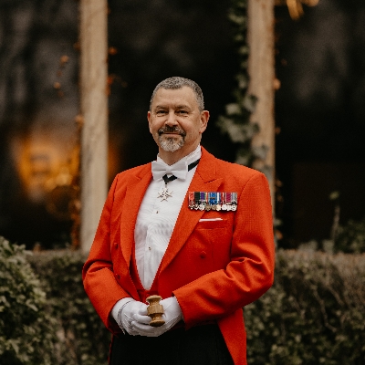 The benefits of hiring a toastmaster