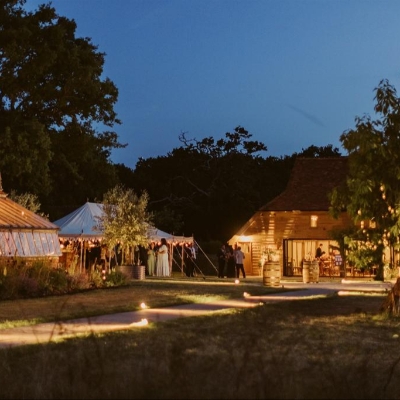 New venue alert! Somersbury Barn