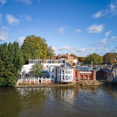 The Mitre Hampton Court welcomes back The Whispering Angel Terrace