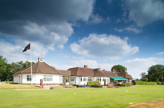 Get married at Surbiton Golf Club: Image 1