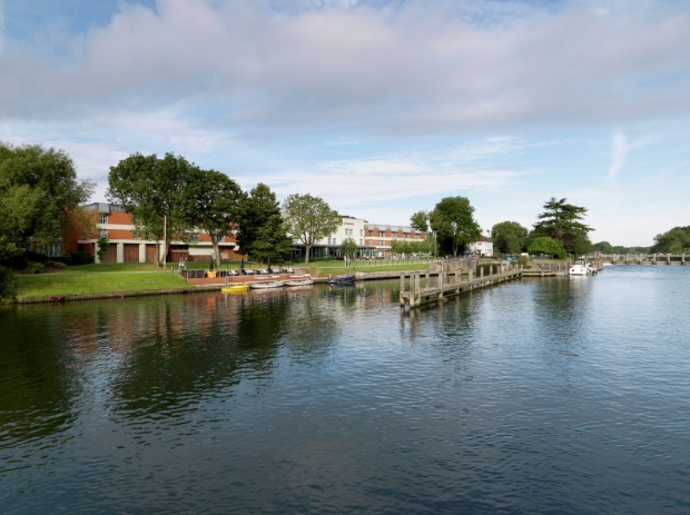 New packages from Surrey's The Runnymede on Thames: Image 1