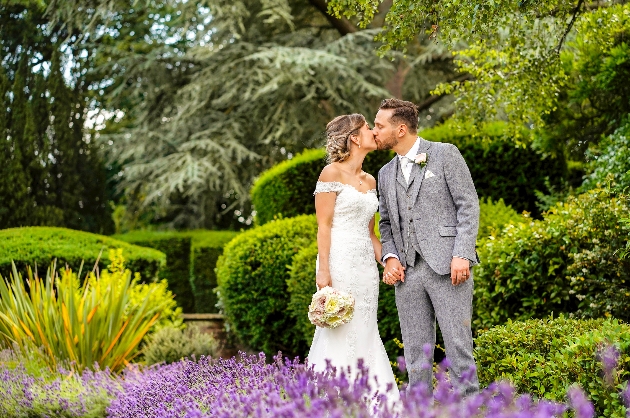 What to take into consideration before booking your wedding photographer: Image 1