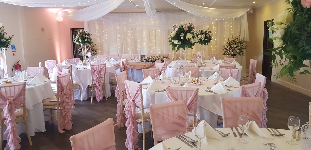 Lingfield-based florist and venue stylist, Butterflies & Bows is offering our readers an exclusive discount