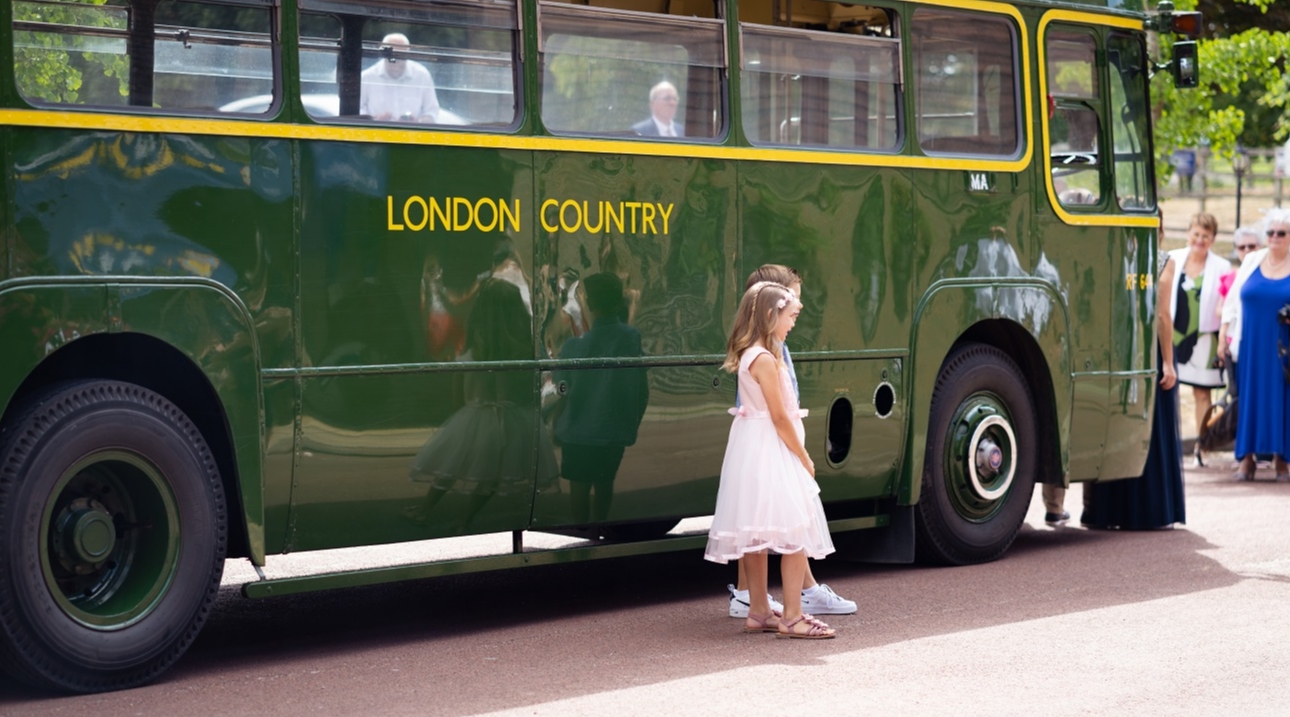 Bus